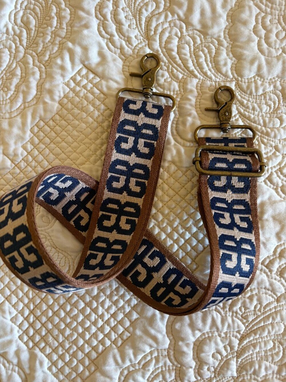 Adjustable crossbody modernist purse strap